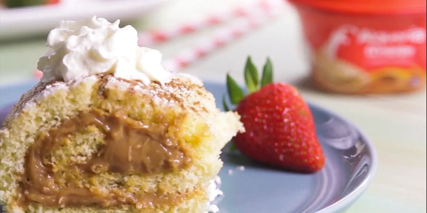 Rollo de arequipe alquería y crema chantilly