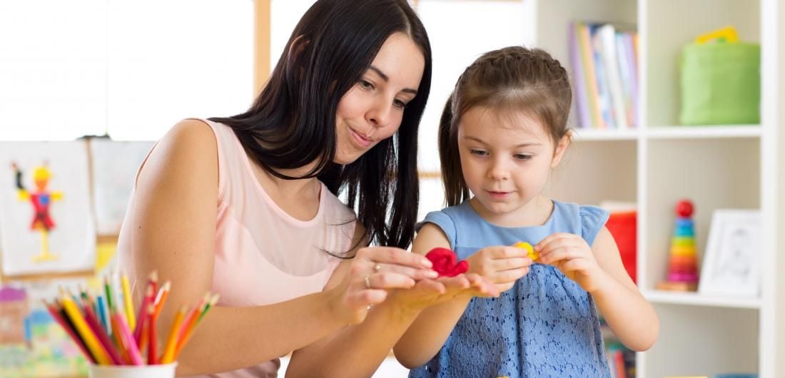 Banner de desarrollo infantil