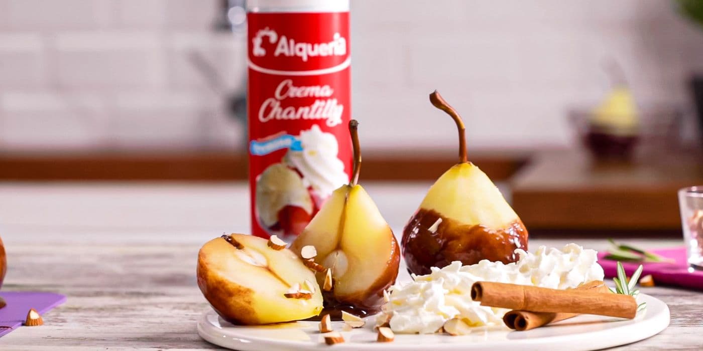 Peras al horno con canela y nueces