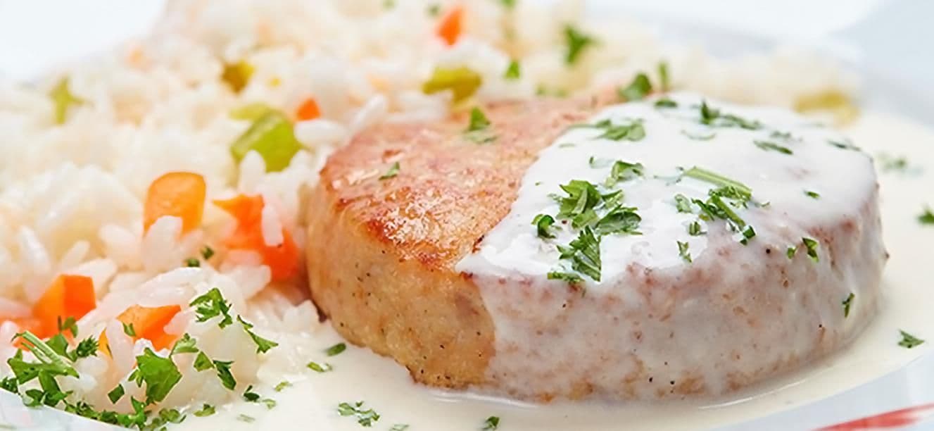 Arroz cremoso con crocante de cerdo