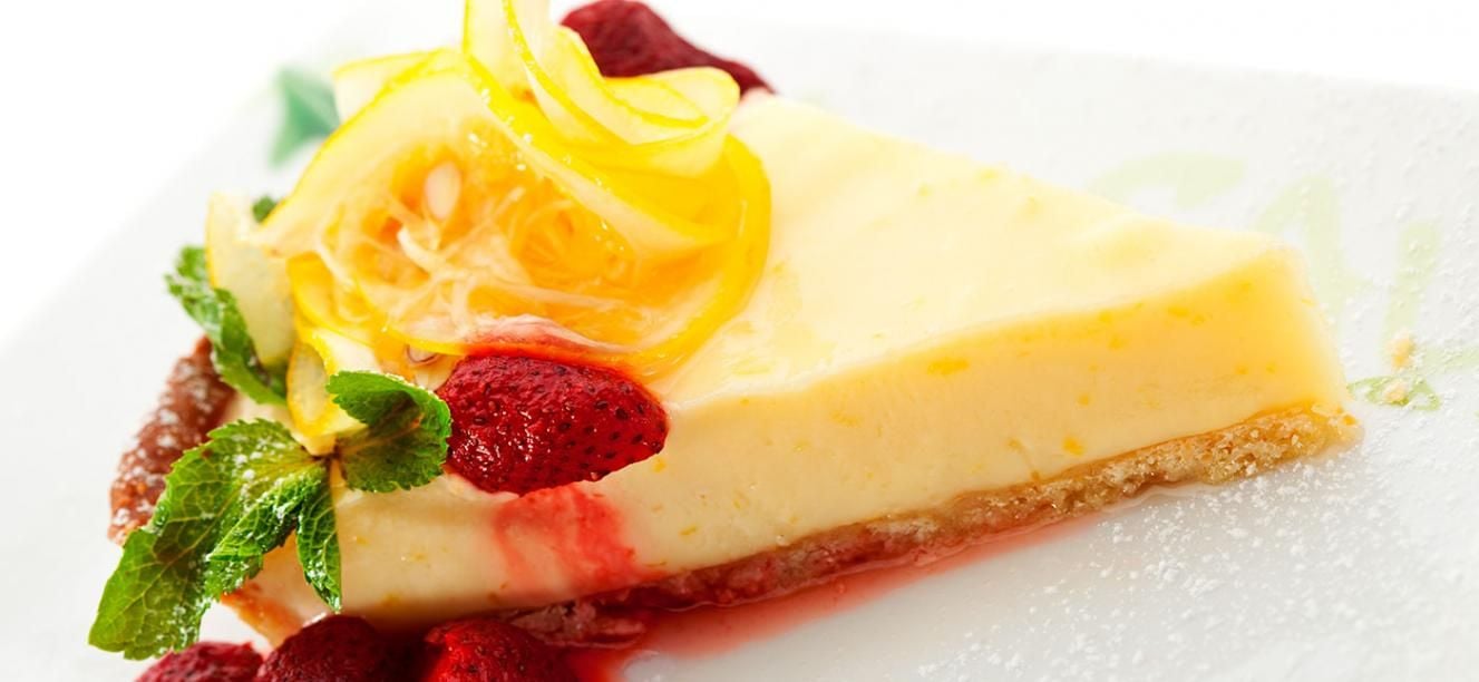 Cheesecake navideño de limón y fresa