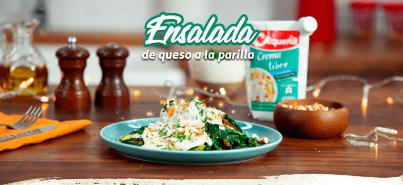 Ensalada de queso a la parrilla