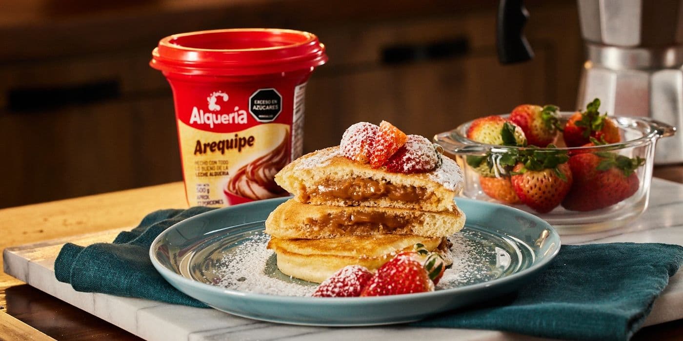 Pancakes rellenos de Arequipe Alquería