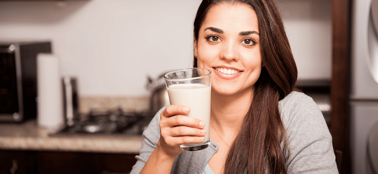 Los beneficios de consumir leche de avena - Mejor con Salud