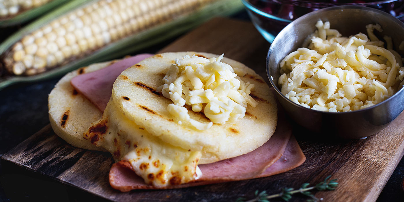 Arepas gratinadas | Crema de leche Alquería